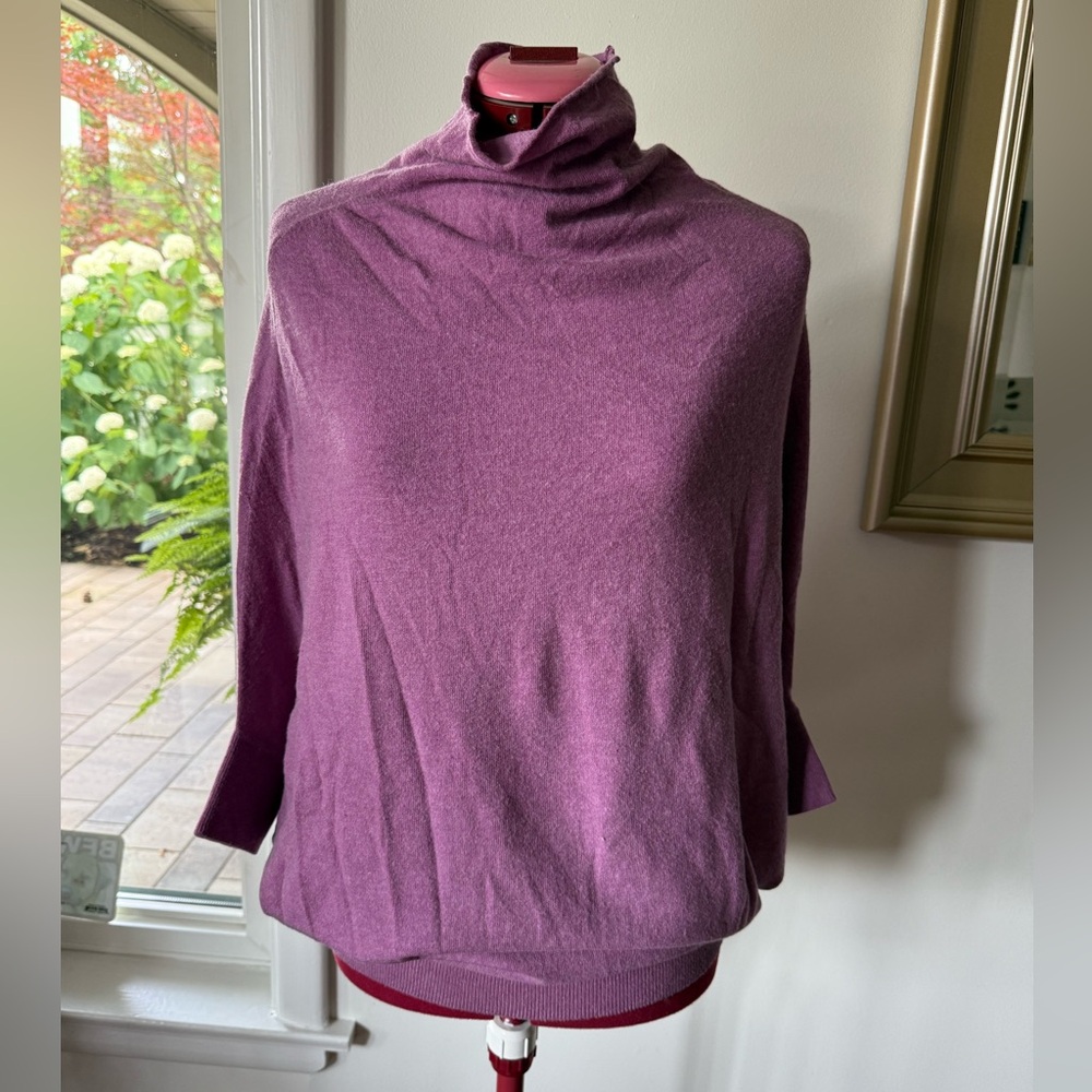 MAUVE ANTHROPOLOGIE BATWING SWEATER